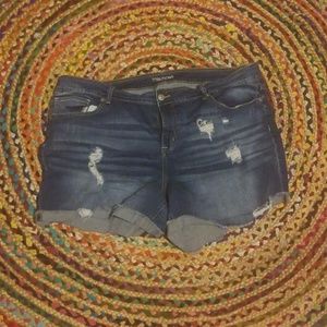 plus size DenimFlex™ destructed fray short